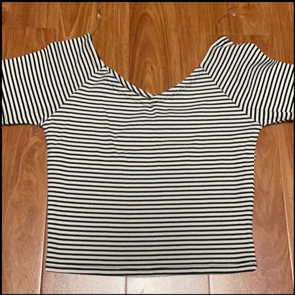 Bundle of Short Sleeve Tops - Picture 2 of 2